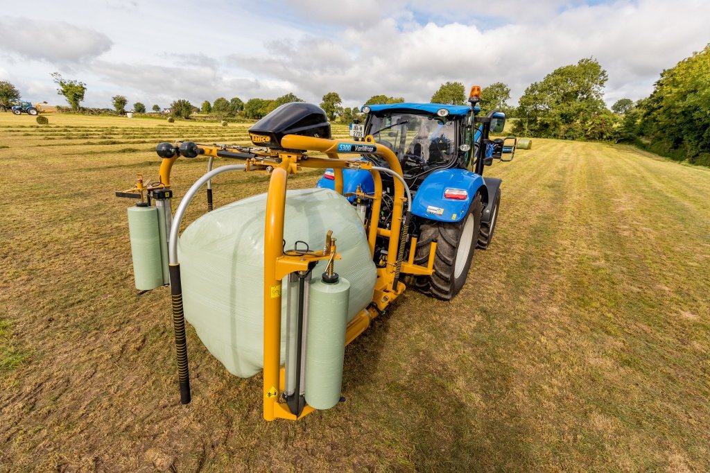 Ballenwickler tip Tanco S200 / S300 VariWrap, Neuauflage des 1320 EH/1300 Serie, Neumaschine in Wiesbaden (Poză 10)