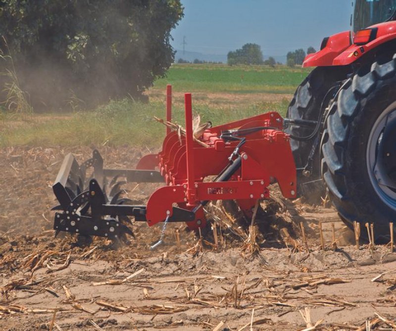 Tiefenlockerer of the type Minos Agri Untergrundlockerer mit Drehrechen GB 5, Neumaschine in Münstermaifeld (Picture 13)