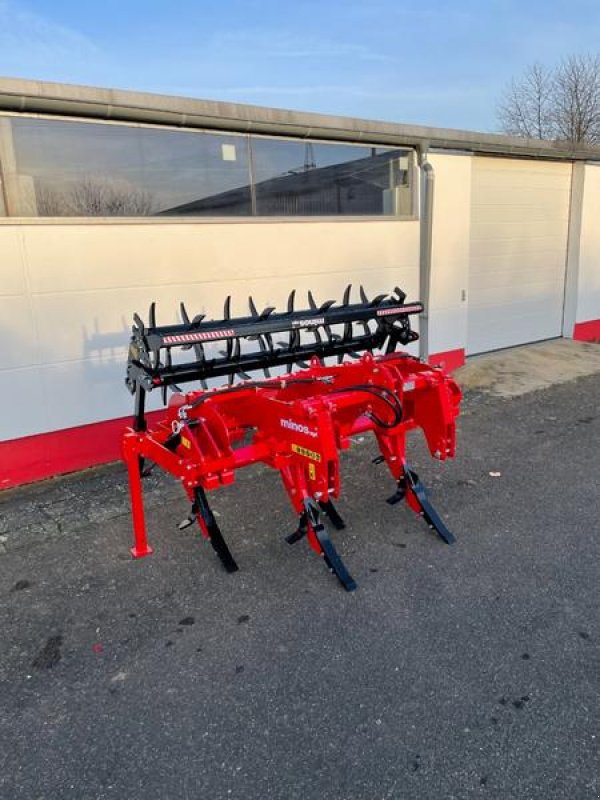 Tiefenlockerer of the type Minos Agri Untergrundlockerer mit Drehrechen GB 5, Neumaschine in Münstermaifeld (Picture 3)