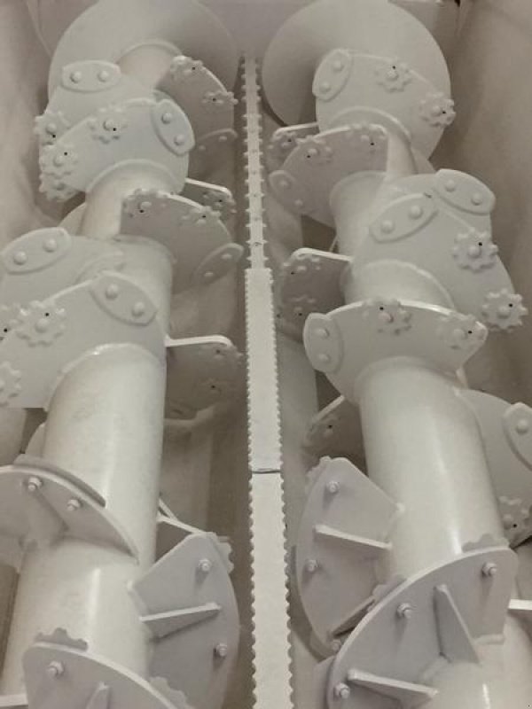 Futtermischwagen of the type Minos Agri Futtermischwagen T-YYKM 10, Neumaschine in Münstermaifeld (Picture 2)