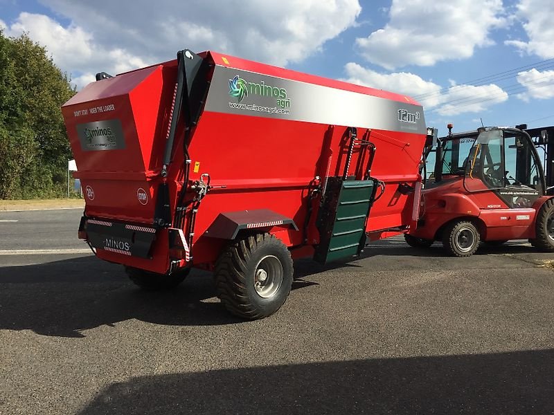 Futtermischwagen des Typs Minos Agri Futtermischwagen T-YYKM 12, Neumaschine in Münstermaifeld (Bild 2)