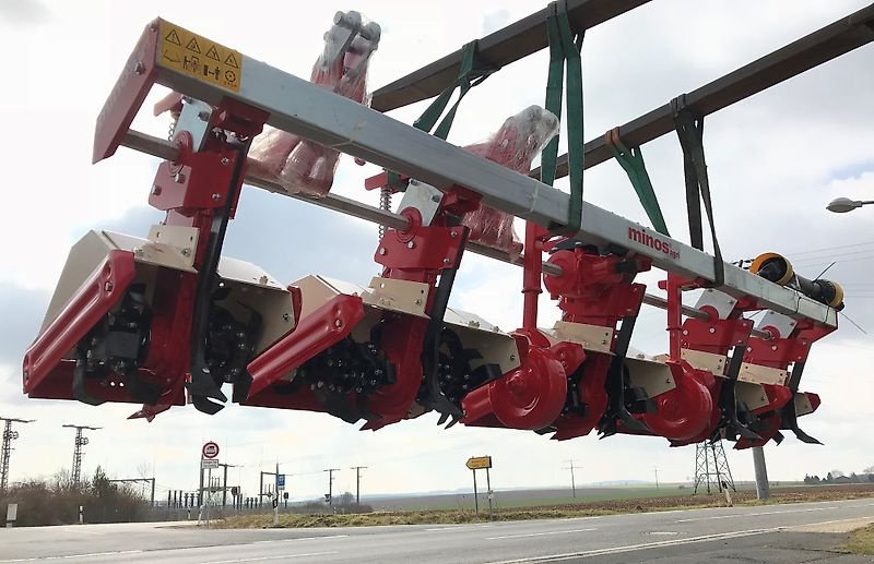 Bodenfräse van het type Minos Agri Reihenfräse T-SCM-5-A, Neumaschine in Münstermaifeld (Foto 10)