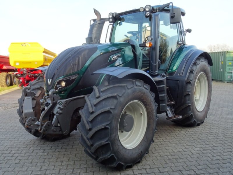 Traktor of the type Valtra T234 TwinTrac, RüFa, Gebrauchtmaschine in Bocholt (Picture 1)