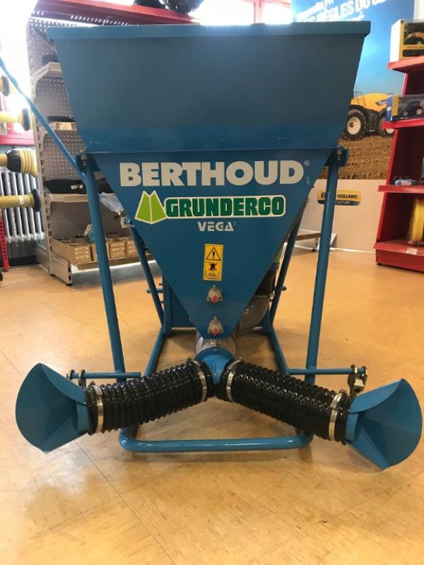 Anhängespritze of the type Berthoud poudreuse VEGA 120l, Gebrauchtmaschine in Aesch (Picture 1)