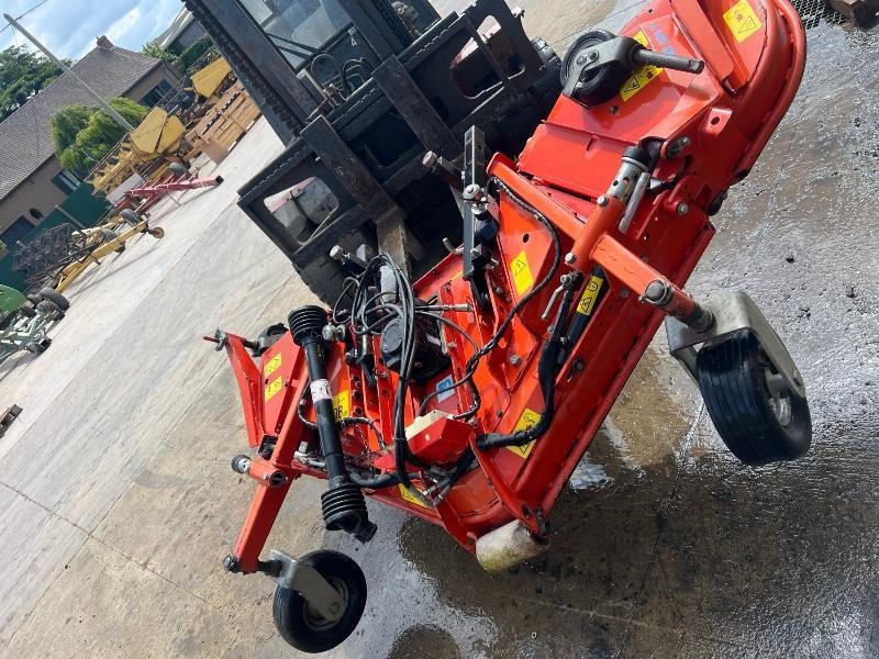 Aufsitzmäher typu Wiedenmann RMR230V-F, Gebrauchtmaschine v Richebourg (Obrázek 1)