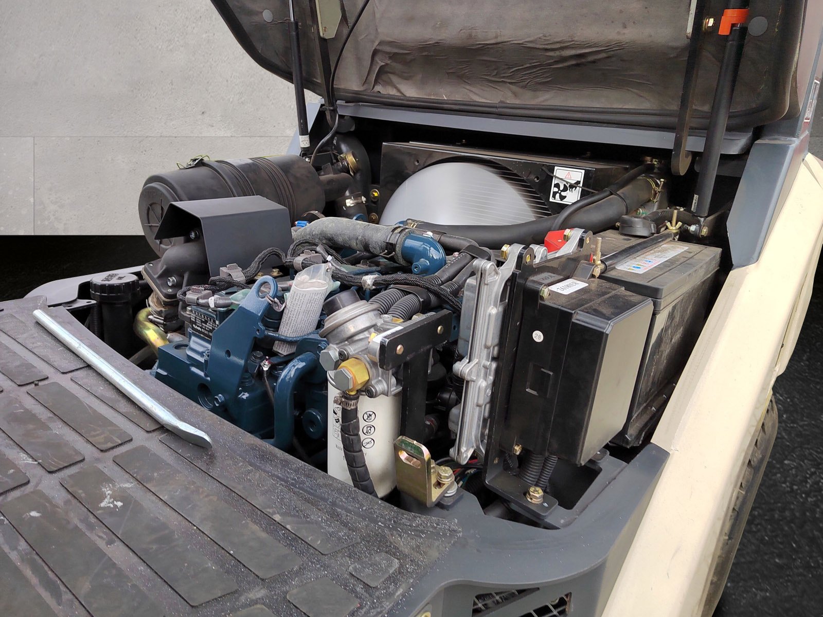 Frontstapler of the type CT  Power Silver Leopard, Neumaschine in Sommerach (Picture 11)