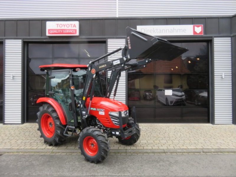 Traktor des Typs Branson 5025 C  Klima Frontalder Stoll, Neumaschine in Sommerach (Bild 1)