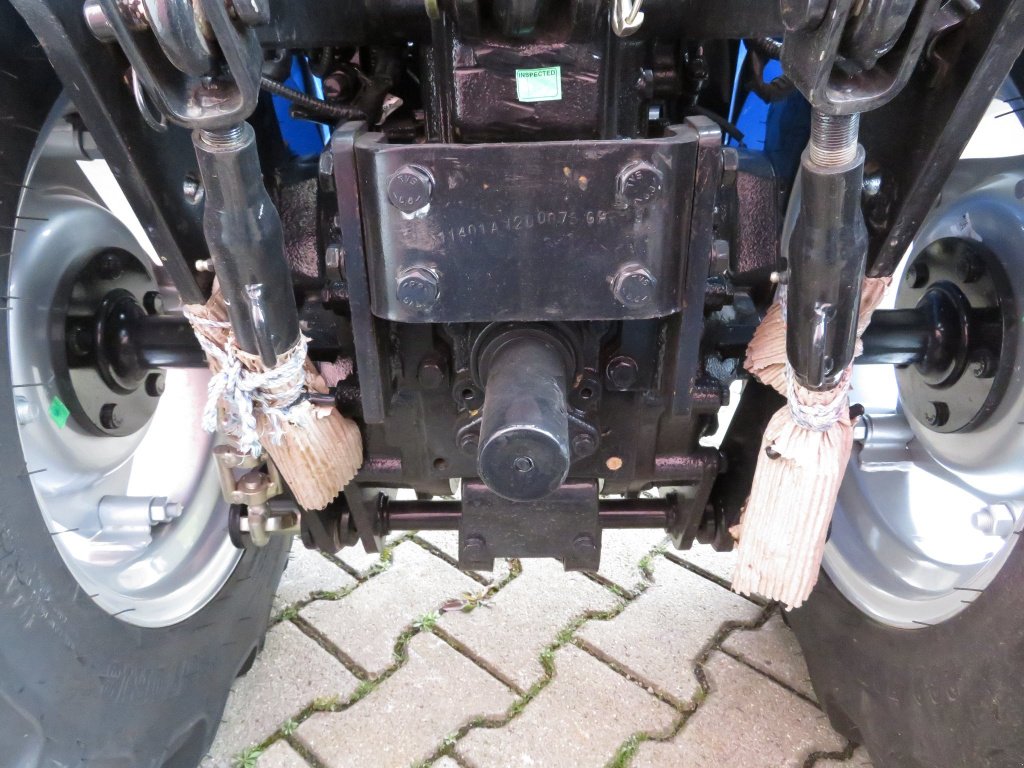 Kommunaltraktor typu Solis 20, Neumaschine v Sommerach (Obrázek 14)