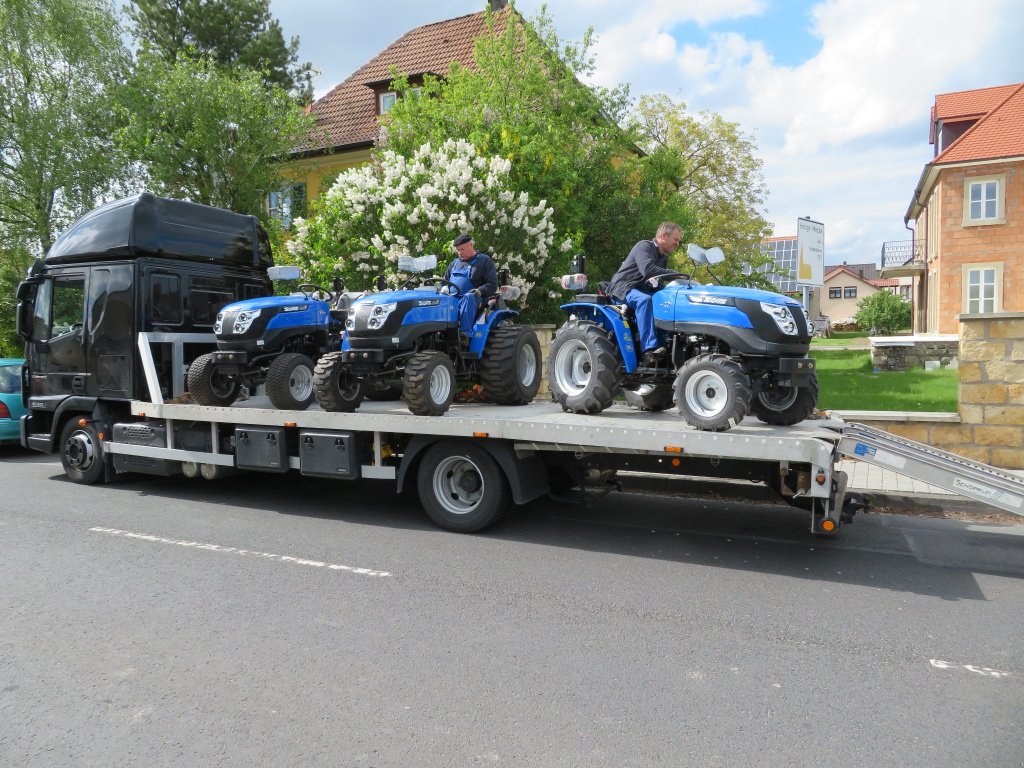 Kommunaltraktor typu Solis 20, Neumaschine v Sommerach (Obrázek 9)
