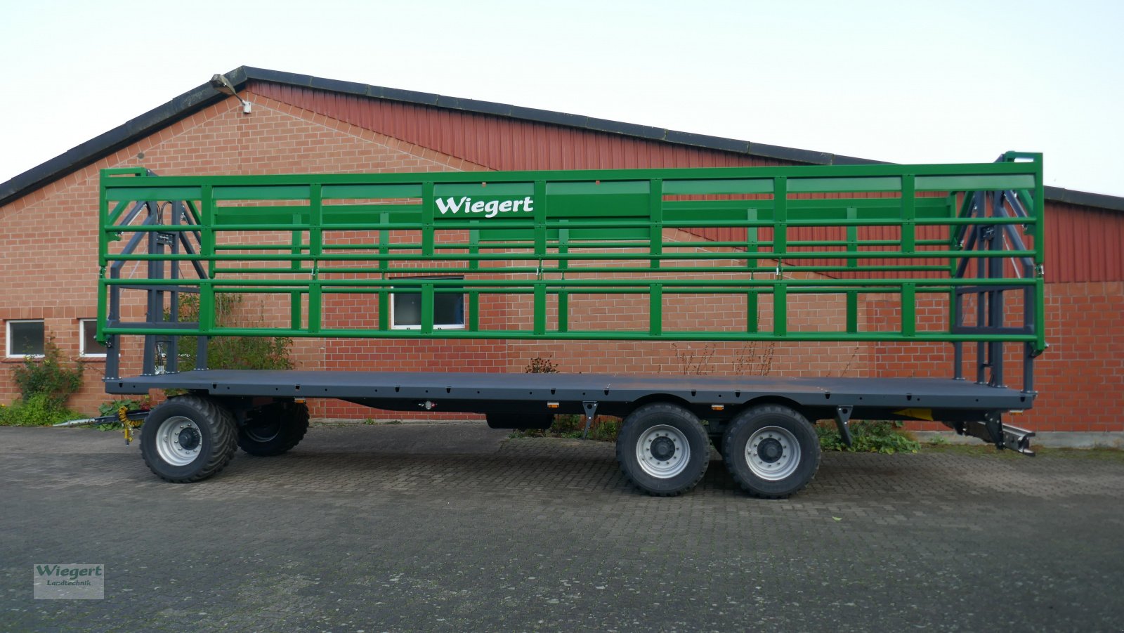 Ballensammelwagen des Typs Wiegert BWD1030, Neumaschine in Ostbevern (Bild 1)