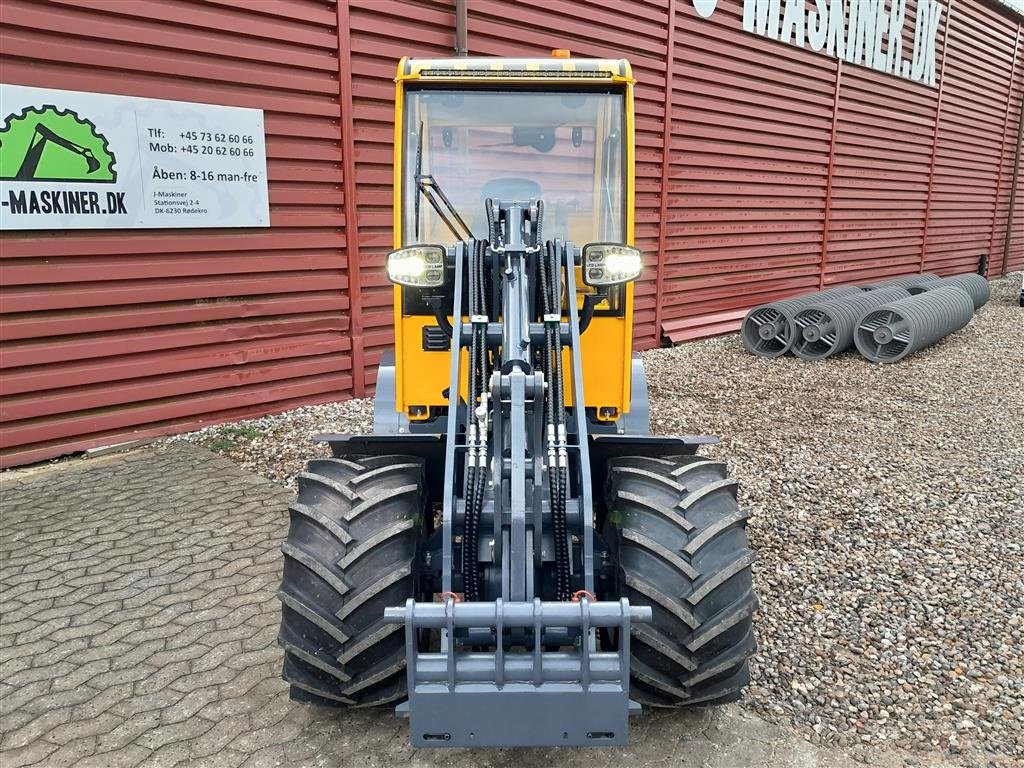 Kompaktlader tip Eurotrac W12S med førerhus, skovl og gafler, Gebrauchtmaschine in Rødekro (Poză 5)