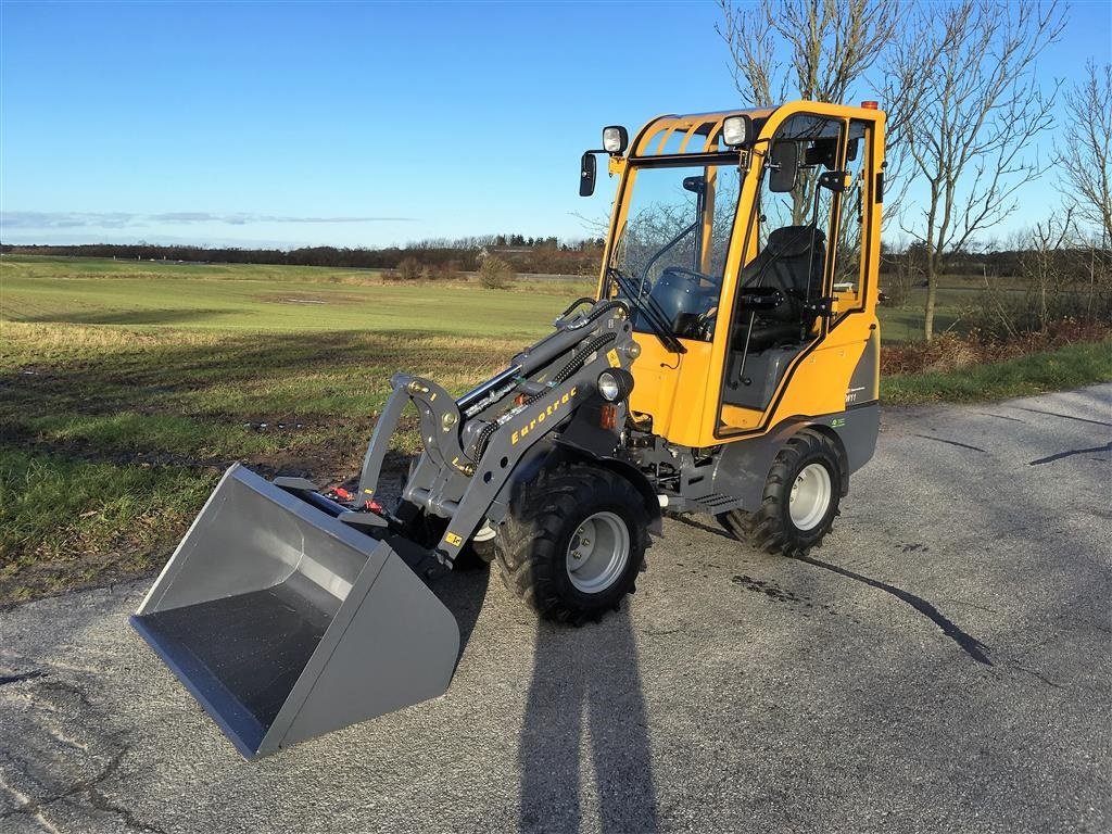 Kompaktlader des Typs Eurotrac W11 Lav tårn og førerhus, Gebrauchtmaschine in Rødekro (Bild 1)