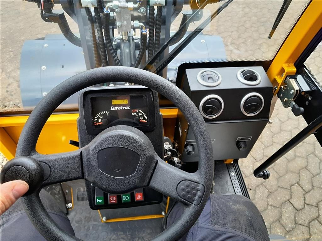 Kompaktlader του τύπου Eurotrac W12 med førerhus, Gebrauchtmaschine σε Rødekro (Φωτογραφία 13)