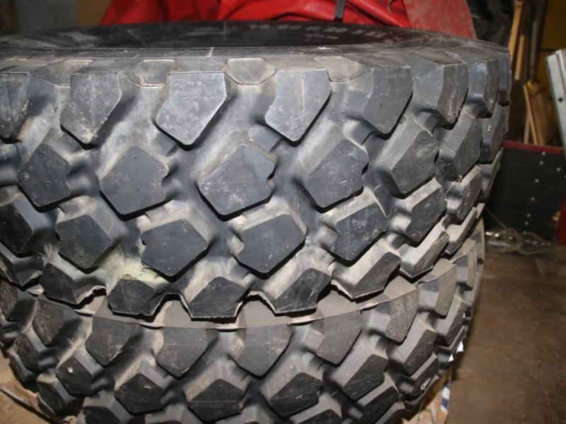 Reifen des Typs Michelin Nye 14.00 Rx 20 XZL, Gebrauchtmaschine in Høng (Bild 1)