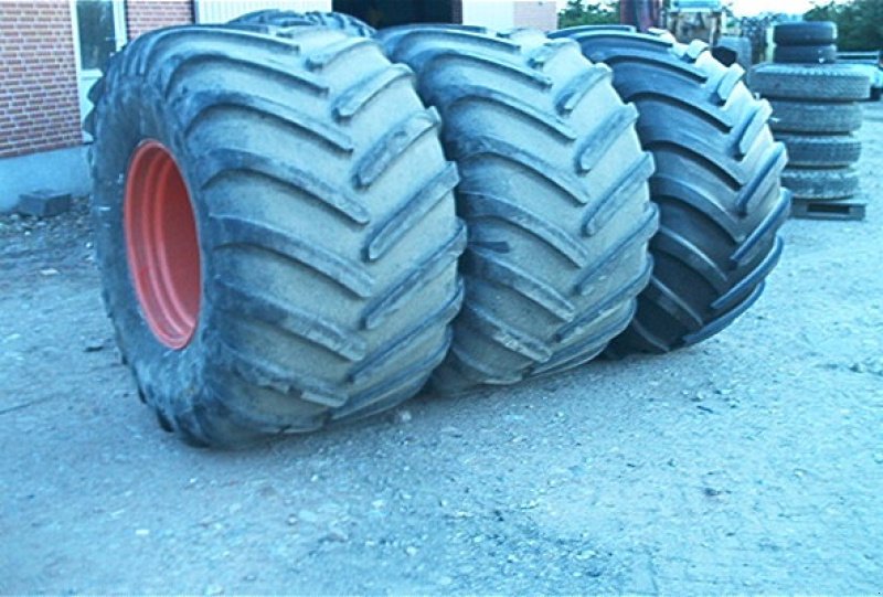 Mähdrescher of the type CLAAS 1050/50-32 michelin, Gebrauchtmaschine in Hjortshøj (Picture 4)