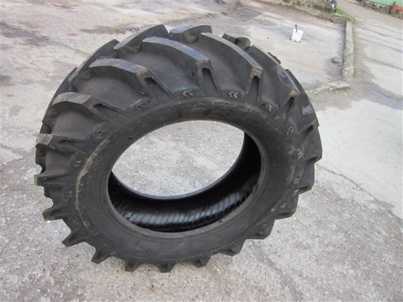 Reifen of the type Dunlop 14,9x28, Gebrauchtmaschine in Aabenraa (Picture 1)