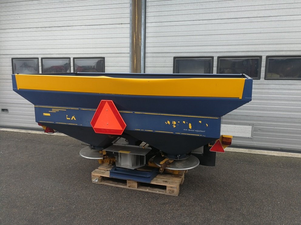 Düngerstreuer of the type Bogballe EXW 2200l, Gebrauchtmaschine in Helsinge (Picture 1)