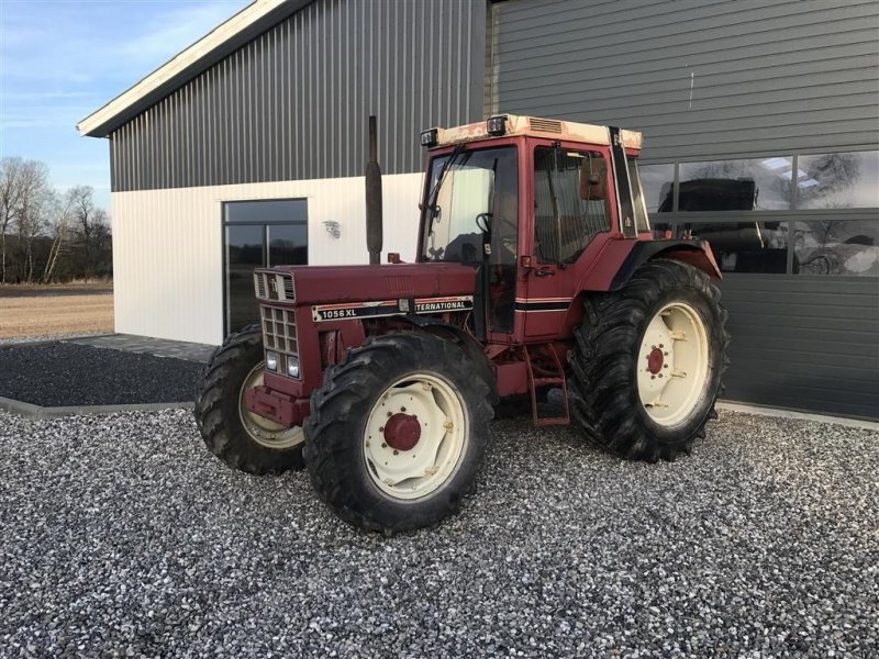 Case IH 1056 XL Tractor, 8881 Thorsø