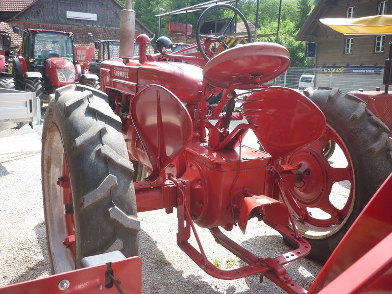 Traktor del tipo McCormick Farmall M, Gebrauchtmaschine en Helgisried (Imagen 3)