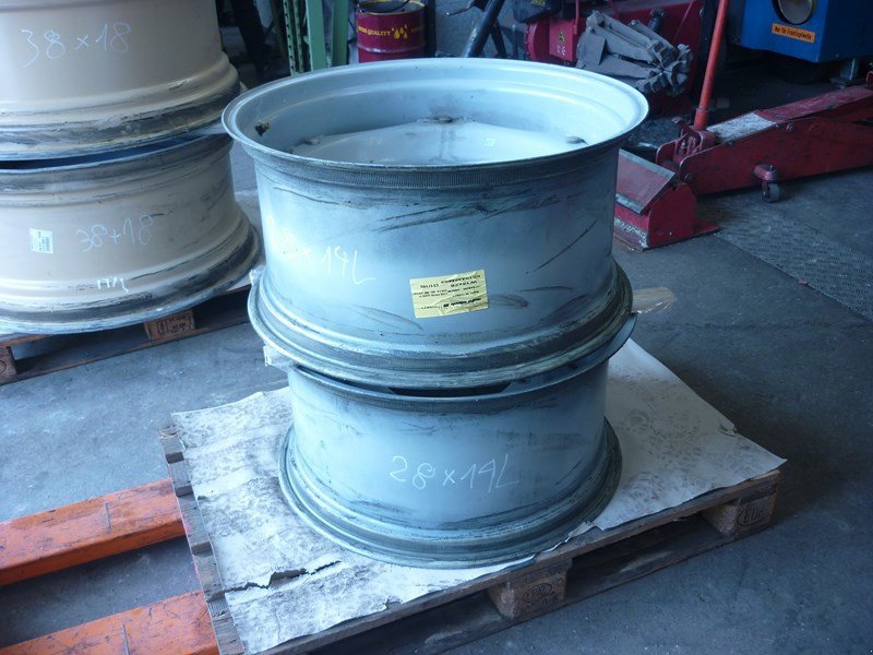 Rad typu Titan Felgen  28 ", Neumaschine v Helgisried (Obrázek 2)