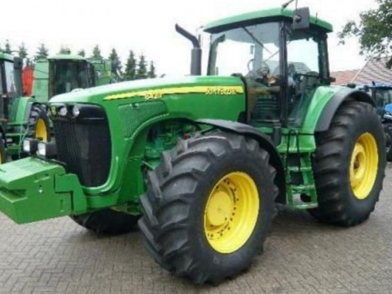 Oldtimer-Traktor a típus John Deere 8420, Neumaschine ekkor: Київ (Kép 1)