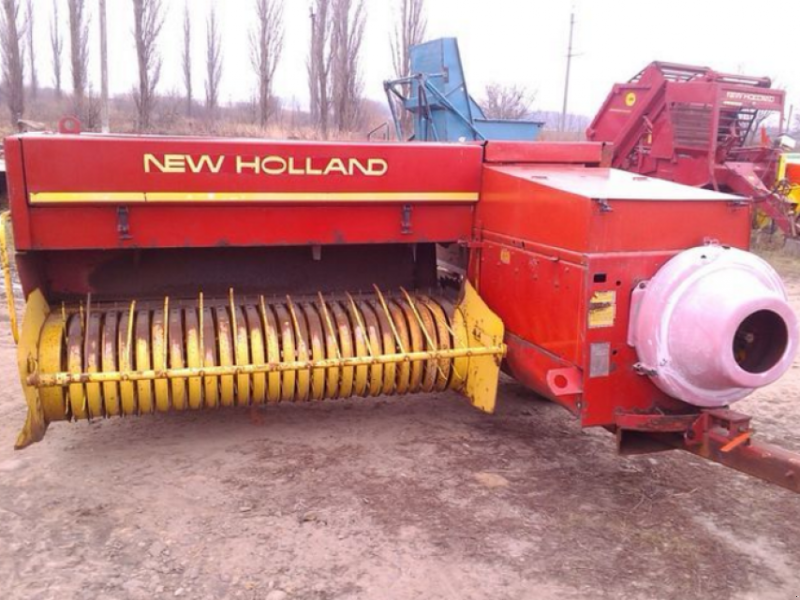 Hochdruckpresse of the type New Holland 378,  in Торчин (Picture 1)