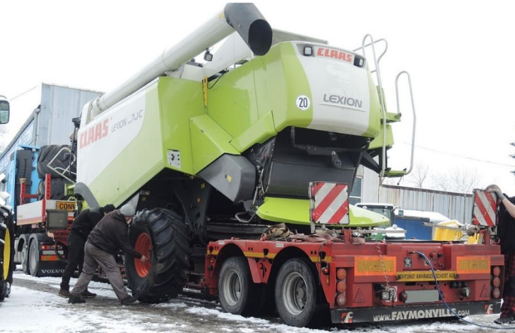 Oldtimer-Mähdrescher des Typs CLAAS Lexion 570, Neumaschine in Полтава (Bild 4)