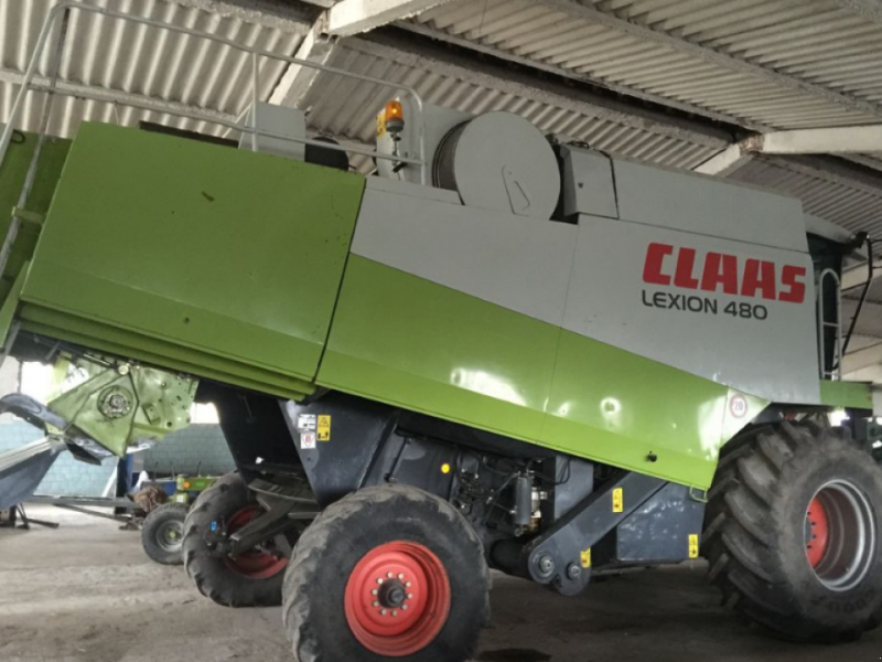 Oldtimer-Mähdrescher del tipo CLAAS Lexion 480, Neumaschine In Озеряни (Immagine 1)