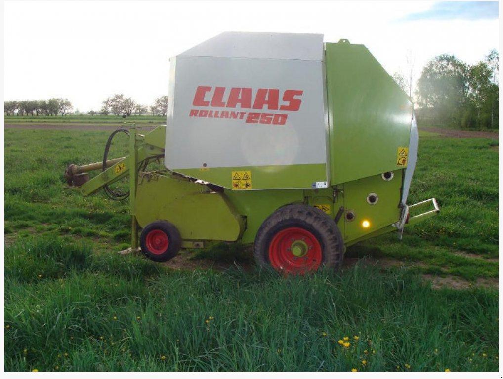 Rundballenpresse tip CLAAS Rollant 250,  in Луцьк (Poză 1)