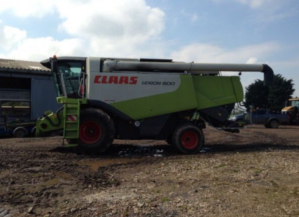 Oldtimer-Mähdrescher a típus CLAAS Lexion 600, Neumaschine ekkor: Житомир (Kép 4)