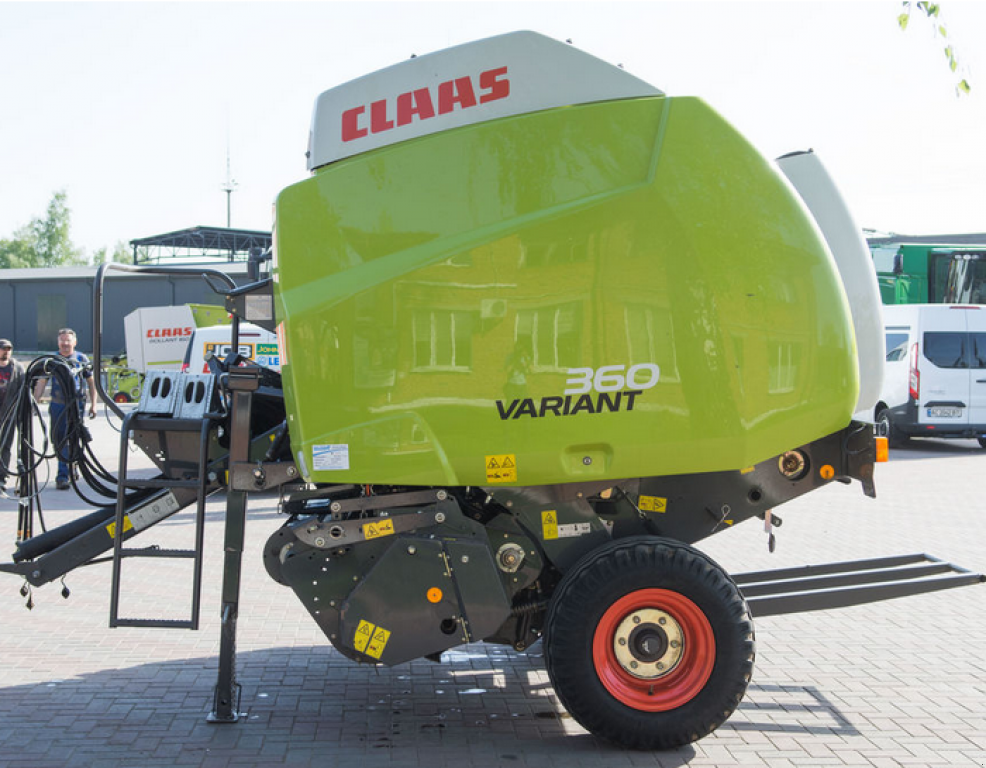 Rundballenpresse des Typs CLAAS Variant 360,  in Житомир (Bild 4)