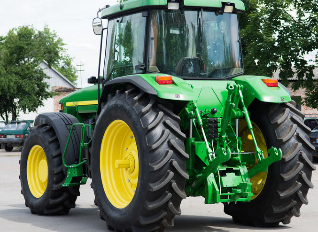 Oldtimer-Traktor a típus John Deere 8300, Neumaschine ekkor: Житомир (Kép 5)