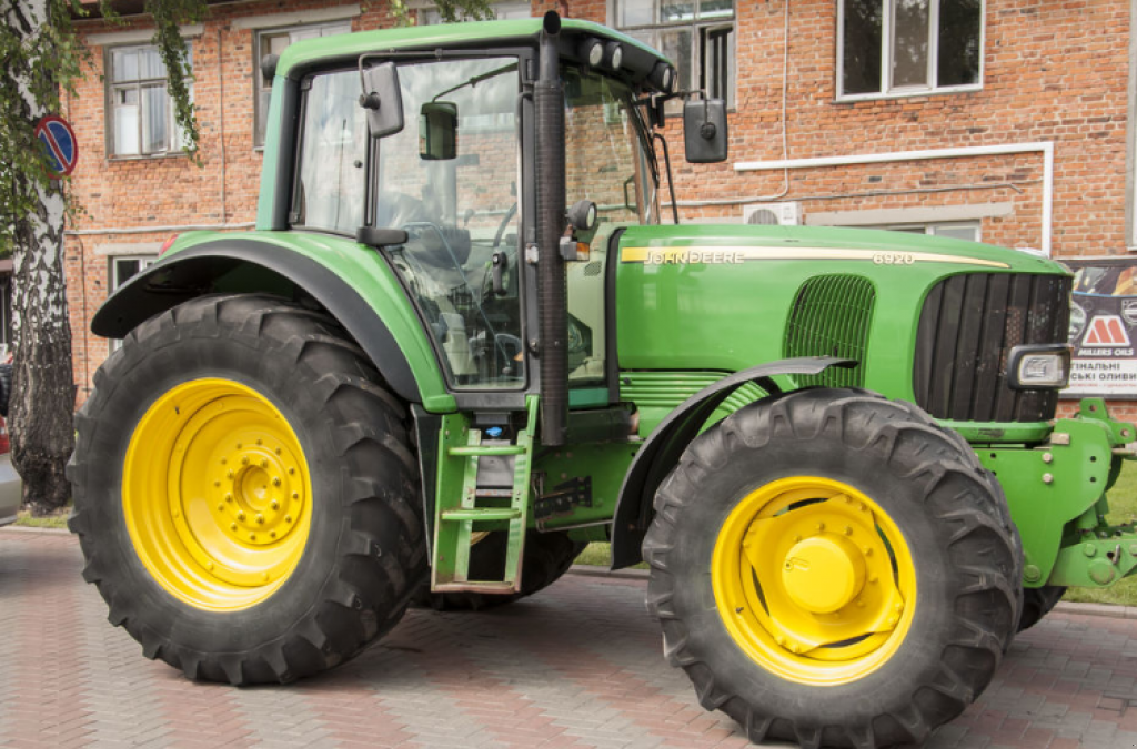 Oldtimer-Traktor tipa John Deere 6920, Neumaschine u Житомир (Slika 1)