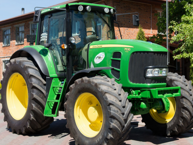 Oldtimer-Traktor des Typs John Deere 7530 Premium, Neumaschine in Житомир