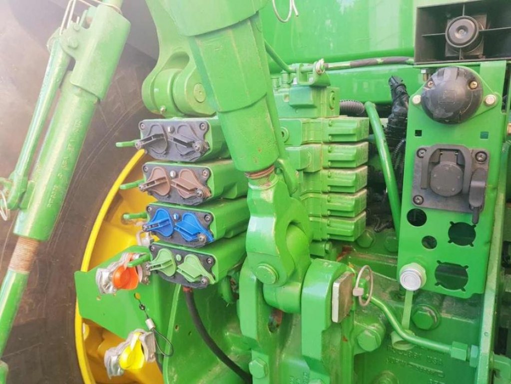 Oldtimer-Traktor tip John Deere 8285R, Neumaschine in Звенигородка (Poză 9)