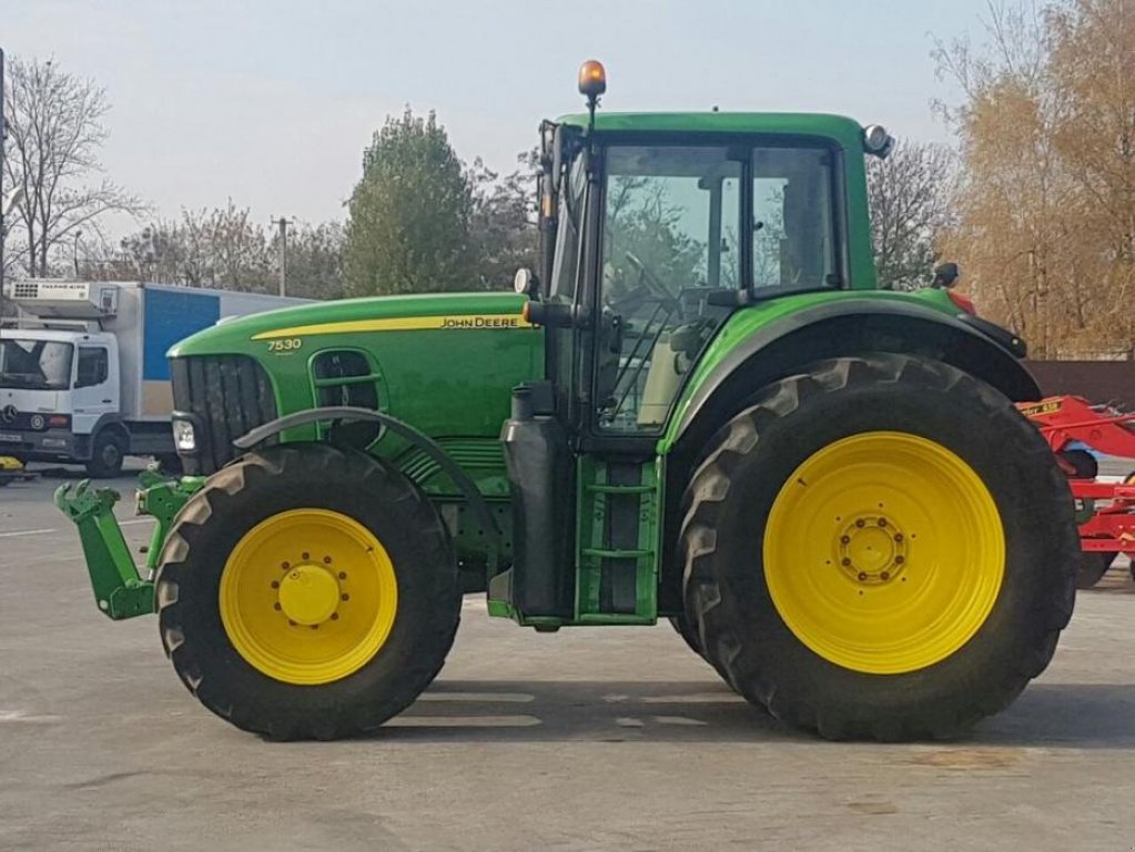 Oldtimer-Traktor типа John Deere 7530 Premium, Neumaschine в Звенигородка (Фотография 9)