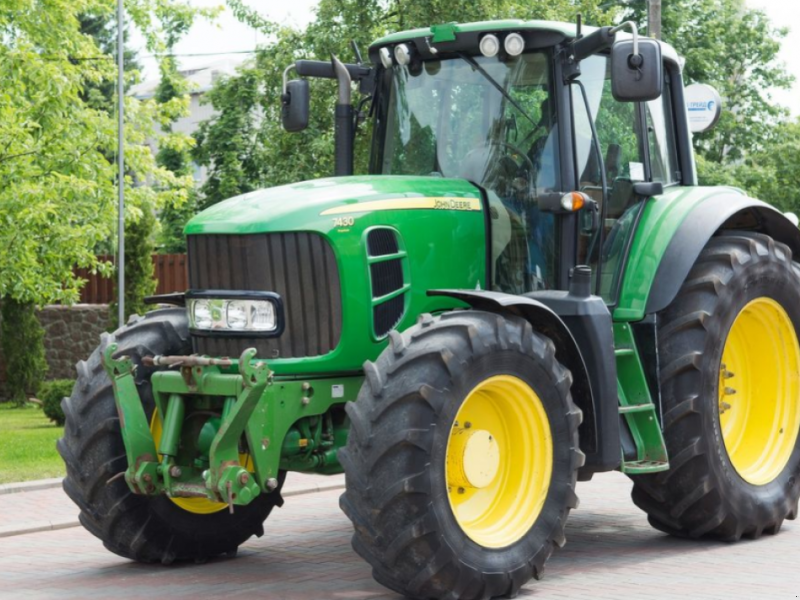 Oldtimer-Traktor del tipo John Deere 7430 Premium, Neumaschine en Житомир (Imagen 1)