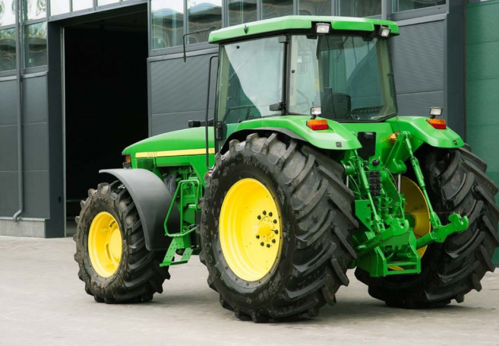 Oldtimer-Traktor a típus John Deere 8400, Neumaschine ekkor: Житомир (Kép 6)