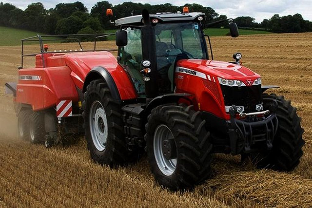 Oldtimer-Traktor des Typs Massey Ferguson 8690, Neumaschine in Луцьк (Bild 2)