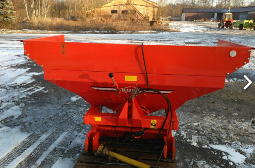 Sandstreuer & Salzstreuer des Typs Nordsten ZSB 900,  in Ковель (Bild 1)