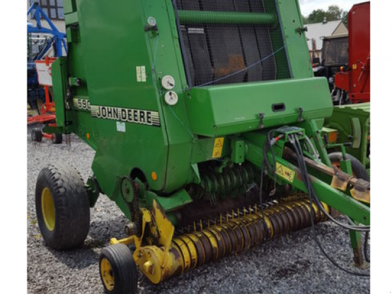 Rundballenpresse типа John Deere 590,  в Струмівка (Фотография 1)