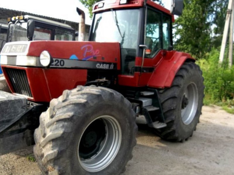 Oldtimer-Traktor typu Case IH 7220,  v Тернопіль