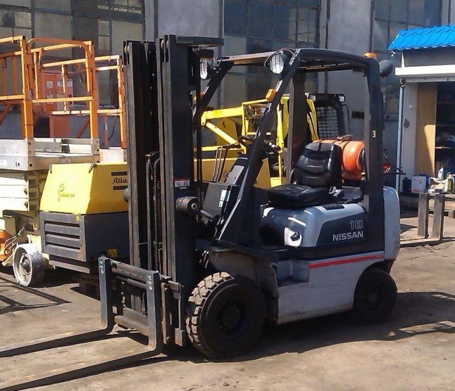 Gabelstapler typu Nissan FG 18,  v Харків (Obrázek 1)