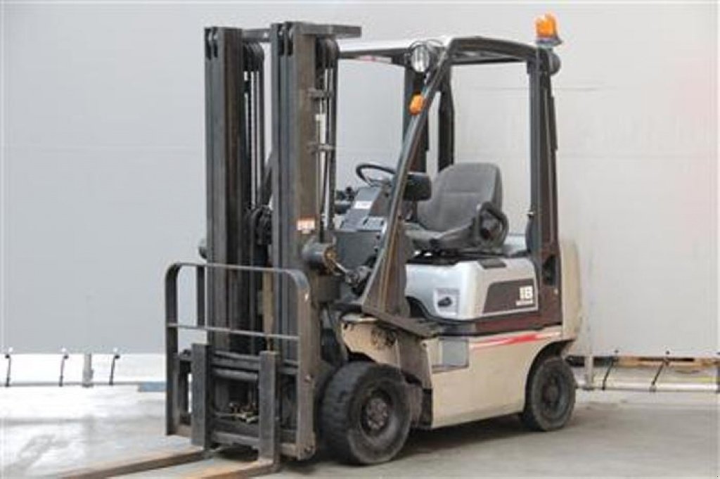 Gabelstapler typu Nissan FD 18,  v Харків (Obrázek 1)