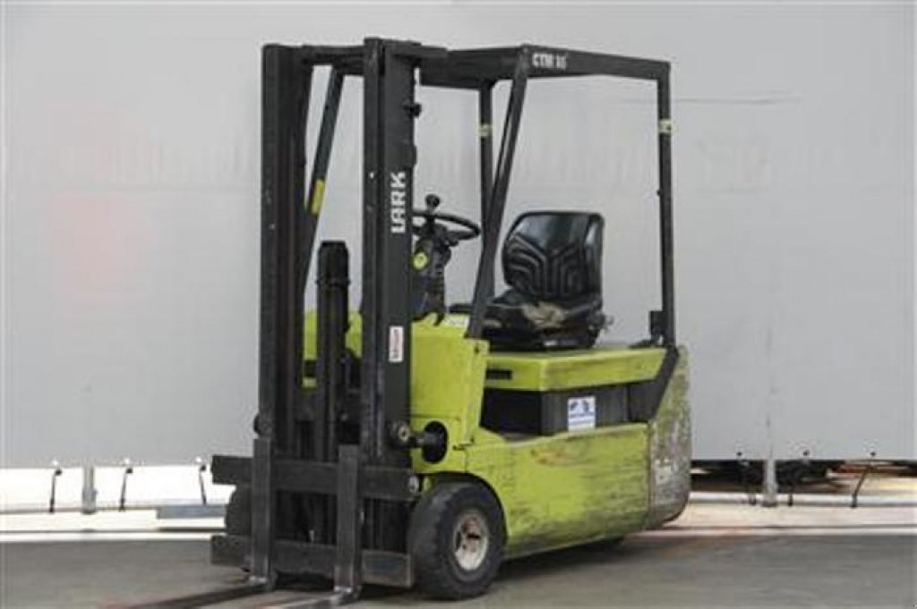 Gabelstapler typu Clark CMT16,  v Харків (Obrázek 1)
