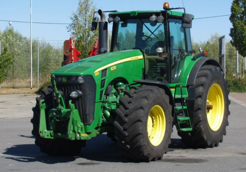 Oldtimer-Traktor tipa John Deere 8230, Neumaschine u Київ (Slika 1)