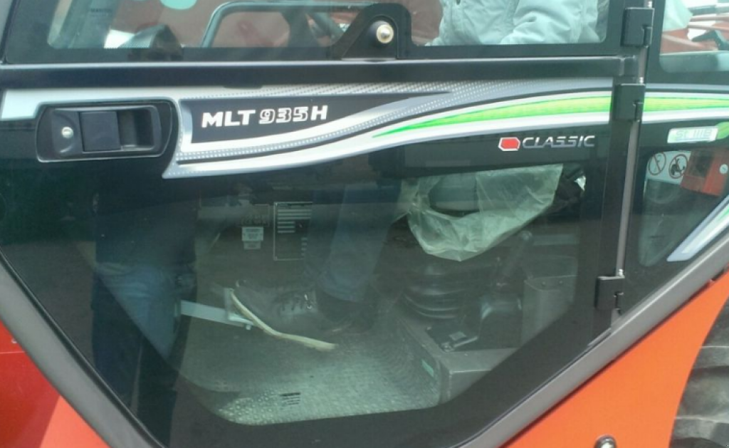 Teleskopstapler of the type Manitou 935 H, Neumaschine in Київ (Picture 3)