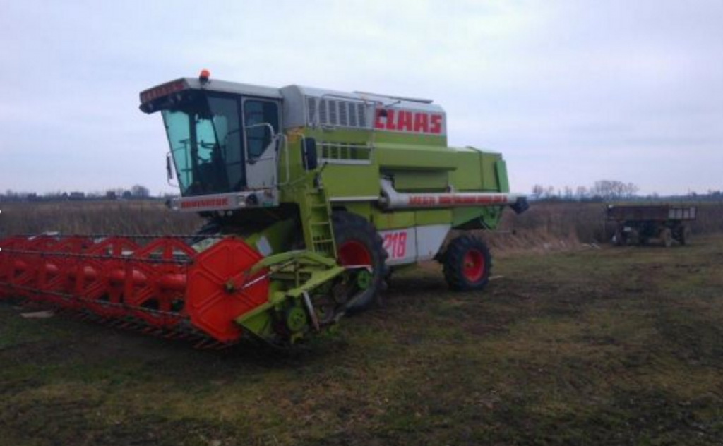 Oldtimer-Mähdrescher typu CLAAS Mega 218, Neumaschine v Київ (Obrázek 3)