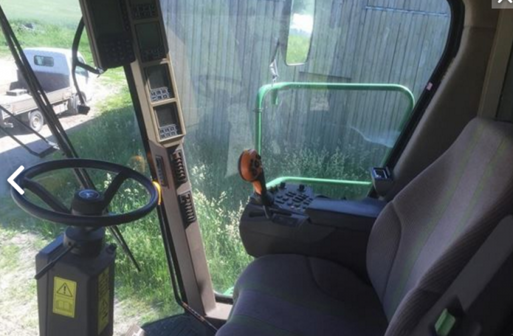 Oldtimer-Mähdrescher a típus John Deere 9880i STS, Neumaschine ekkor: Київ (Kép 4)