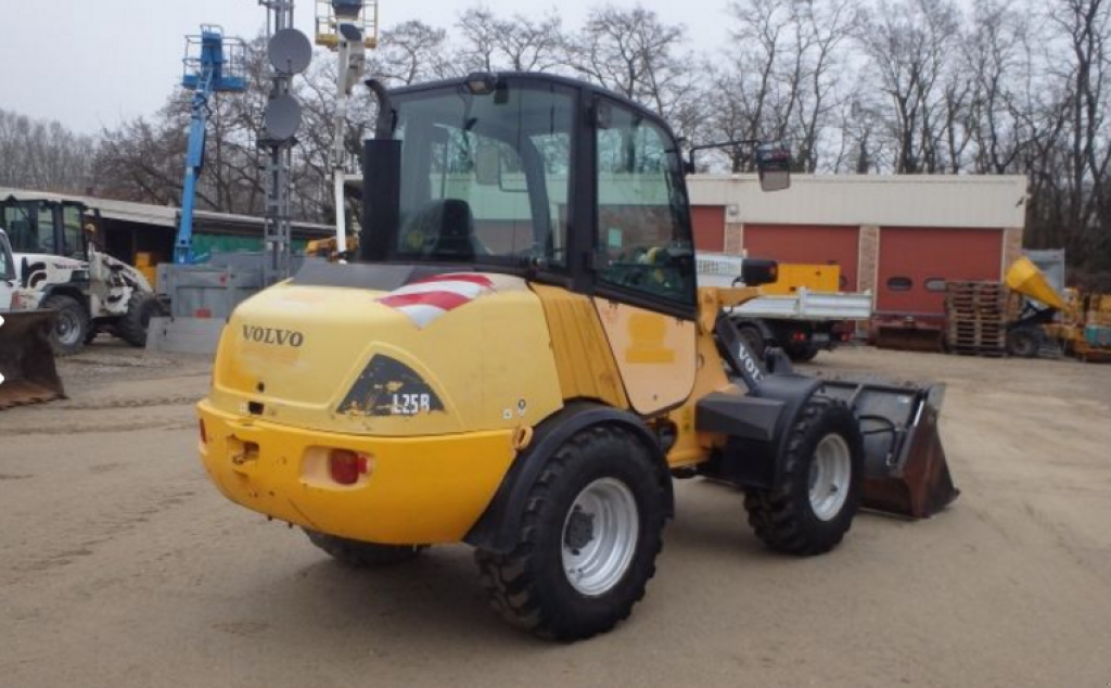 Frontlader of the type Volvo L25B, Neumaschine in Київ (Picture 4)